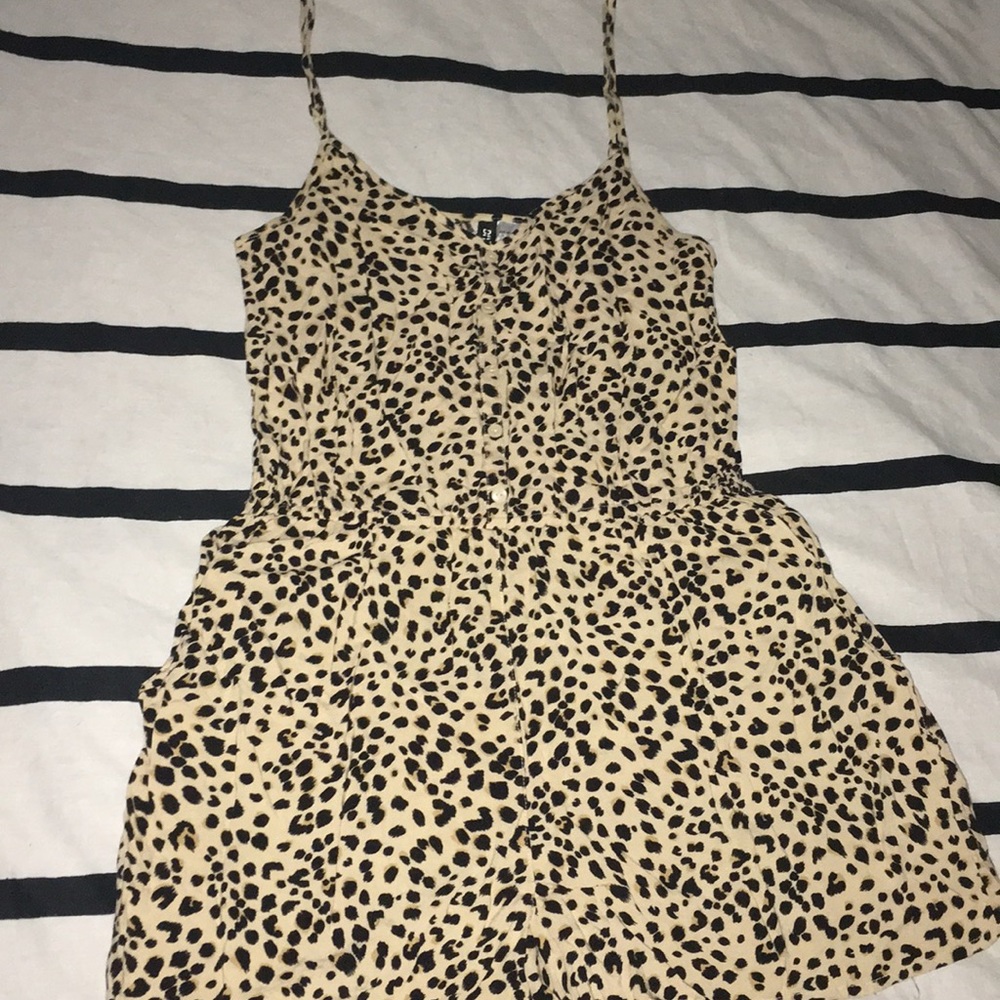 Leopard print Romper